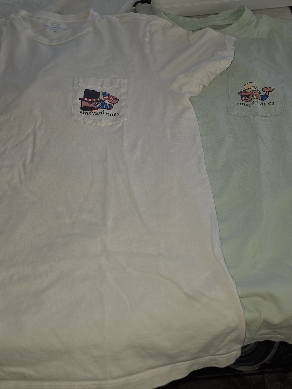 2 Vineyard Vines Adult Medium Short-Sleeve Pocket Tees with Whale Graphic